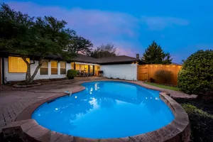 Image of Welcoming Neighborhood 4 Bed 3 Bath Single Story