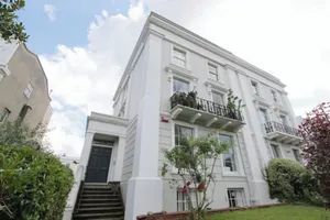 Image of Stunning Arty Apartment in the heart of Clifton