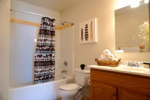 Image of The Aspen-Comfortable two bedroom, just two minutes to Yellowstone
