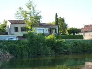 Image of Au bord du Tarn - At the bord of the tarn river!