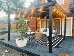 Image of Trendy Willamette Valley Home - Great Location! Pet Friendly Outdoor Pizza Oven