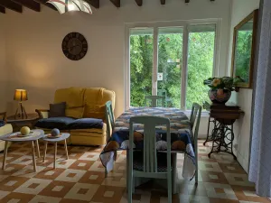 Image of Independent cottage with terrace and direct lake access