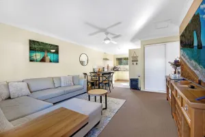 Image of Newly appointed Apartment, Walk to Beach, Shops and Eateries