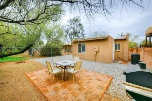 Image of Cozy dog friendly Tucson home with fenced backyard & alfresco dining