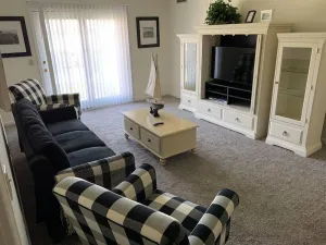 Image of Charming Oshkosh Residence Near Fox River With Underground Parking
