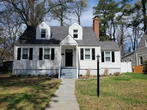 Image of Peaceful Single family 3 Bedroom 2 Bath Home