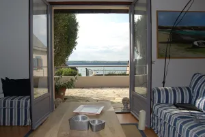Image of house facing the sea near Saint Malo