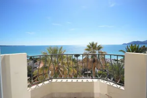 Image of Brand New Three-bedroom Apartment Seaviews