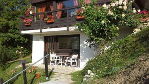 Image of Studio equipped, independent, with view.