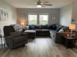 Image of Remodeled 4 Bedroom Home Close to Sea World