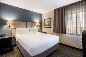 Image of Experience Spacious Suites & Modern Amenities in Warren! Kitchen Available!