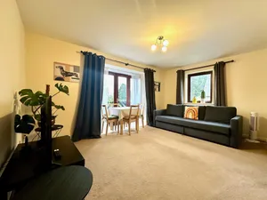 Image of Super Apartment next to Bicester Village Sleeps 4