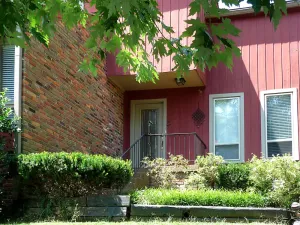 Image of Red House in Nashville - low fall rates!