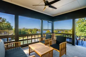 Image of Lake Front Mountain View w\/ 6 King beds