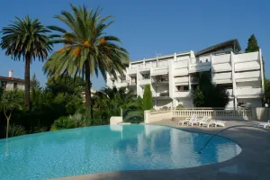 Image of Enjoy Best of Cannes – Close to Everything but Away from It All