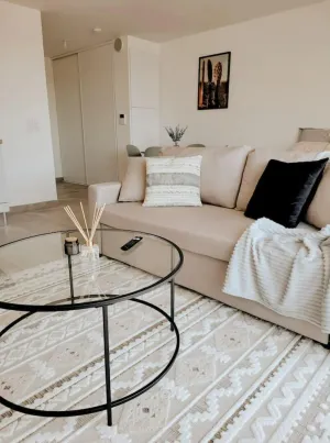 Image of Grand Studio Design 25 min Paris & 15 min Roissy Airport