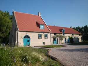 Image of Charming 18th Century Farmhouse: Spacious, Baby-Friendly, Near Bergues & Dunkirk Beaches