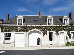 Image of 15 mins from BEAUVAL ZOO, charming family home, 19th century forge
