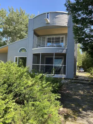 Image of Gray Gull Cottage-Waterfront Home