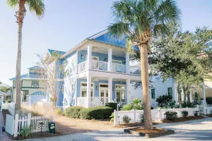 Image of Boogie Board Inn - Steps to Sugar White Sand, Pools and Tennis Courts