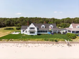Image of Luxury Waterfront, 5 Bedroom, 3.5 Bathroom Private Beachfront Paradise Sleeps 10
