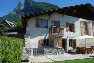 Image of Charming renovated chalet, Samoëns village centre , sleeps up to 7 (GrandMassif)