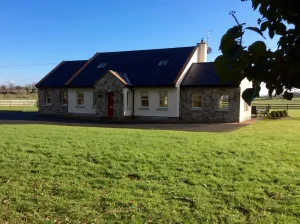 Image of Luxurious Cottage Set in Beautiful Irish Countryside.