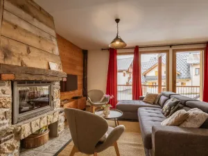 Image of Luxury 3BR Duplex for 8, South-Facing, Near Ski Lifts - Valloire