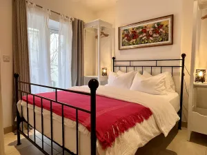 Image of Cosy cottage, short walk to Southbourne beach and restaurants