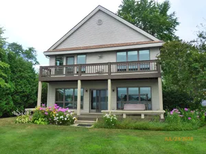 Image of Portage Lakefront - Great View & Location - 5 Bedrooms - 3 Baths - 2 Car Garage