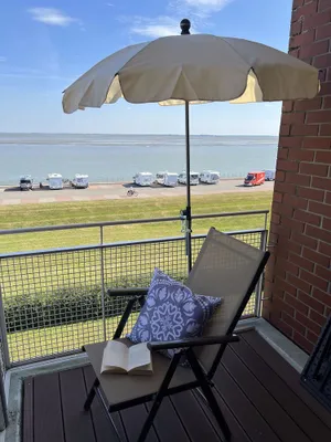 Image of Apartment 22