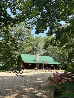 Image of Beautiful Cabin located in the “heart of thumb” wifi