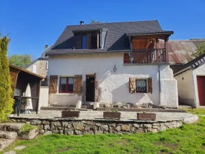 Image of MAISON ENTRE LACS ET MONTAGNES