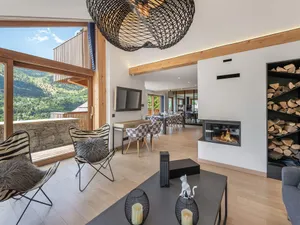 Image of Chalet moderne à Méribel : jacuzzi, sauna, 6 chambres, proche centre et navette - FR-1-565-55