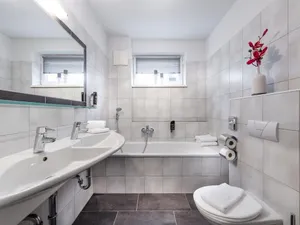 Image of Apartment Dreams \/ 3 bedrooms \/ shower, bath, toilet - Residence Bad Hofgastein, AlpenParks