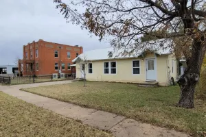 Image of Sheriff's House next to Jailhouse