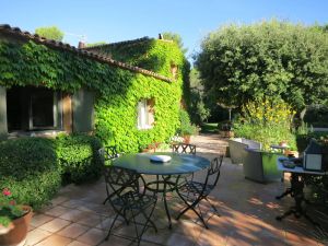 Image of Charming and tasteful artist's house in an exceptional site in Bibemus