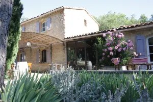 Image of Villa in Lubéron with Saltwater Pool
