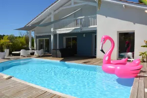 Image of House with swimming pool, 5 bedrooms, capacity from 6 to 10 people, near the beaches