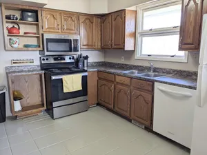 Image of Cheerful 3 BR Residential Home in Small Town USA