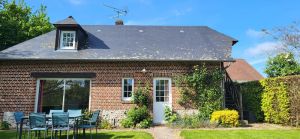 Image of House \/ Villa - Fauville-en-Caux