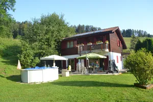 Image of Residence des Papaillons in the center of Gruyère in a holiday region.