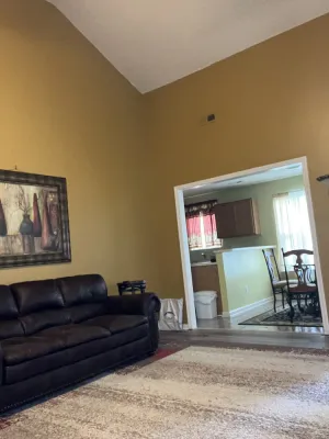 Image of Entire 3 bedroom home 5mi from CLT airport. 10mi from Panthers Stadium.