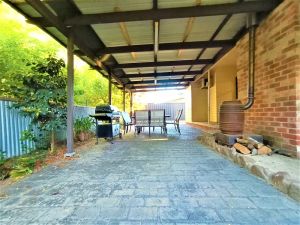 Image of Wombat Cottage * Close to CBD * WIFI * Pet Friendly