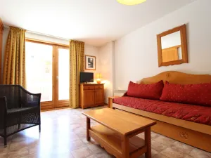 Image of Central Apartment in Lanslevillard for 6, Near Slopes and Amenities
