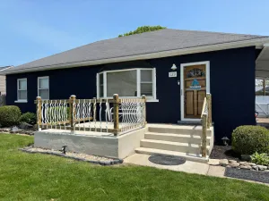 Image of Charming Lake House, short walk to lake, near downtown PC, great for families!