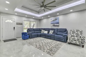 Image of Patio & Grill: Spacious Gem Near Gulf Coast!