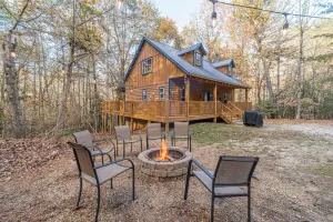 Image of Private Log Cabin | 4BR 3BA | Pet Friendly | Hot Tub | Fire Pit | Sauna