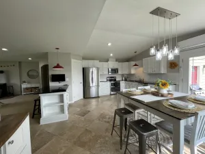 Image of NO cleaning fee!  Executive housing on 4.5 acres close to Missoula