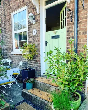 Image of Bumblebee Cottage - Cosy Cottage in Area of Outstanding Natural Beauty